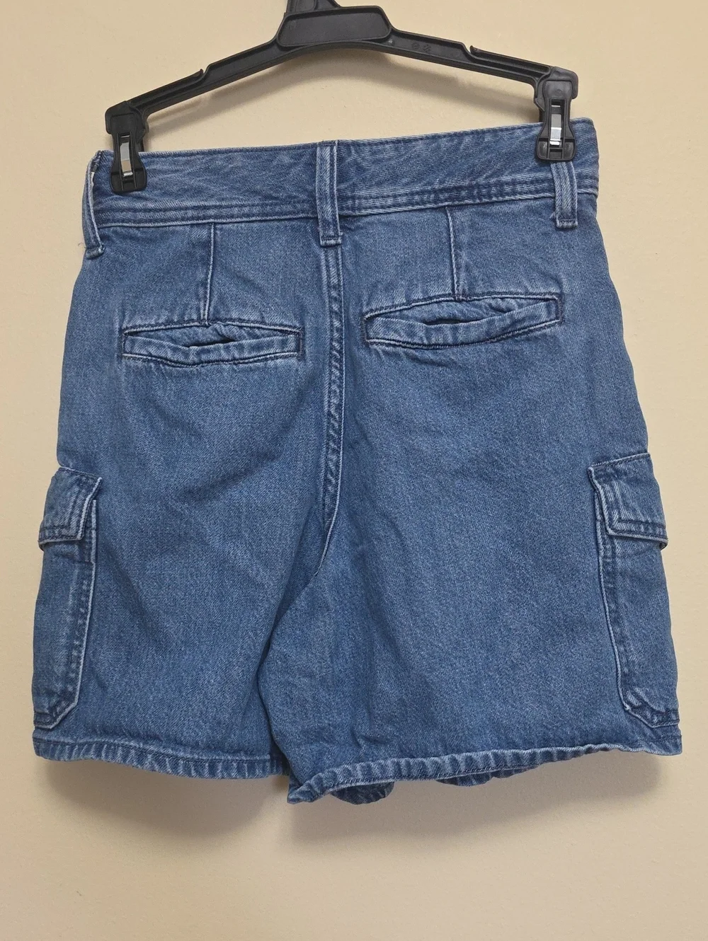 Universal Thread Blue Denim Cargo Shorts with Flap Pockets